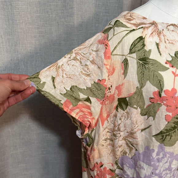 Joie Linen Blouse Style Short Sleeve T-Pastel Floral-Side Button Detail-XL-EUC - Picture 5 of 15